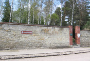 Eingang Kriegsgräberstätte